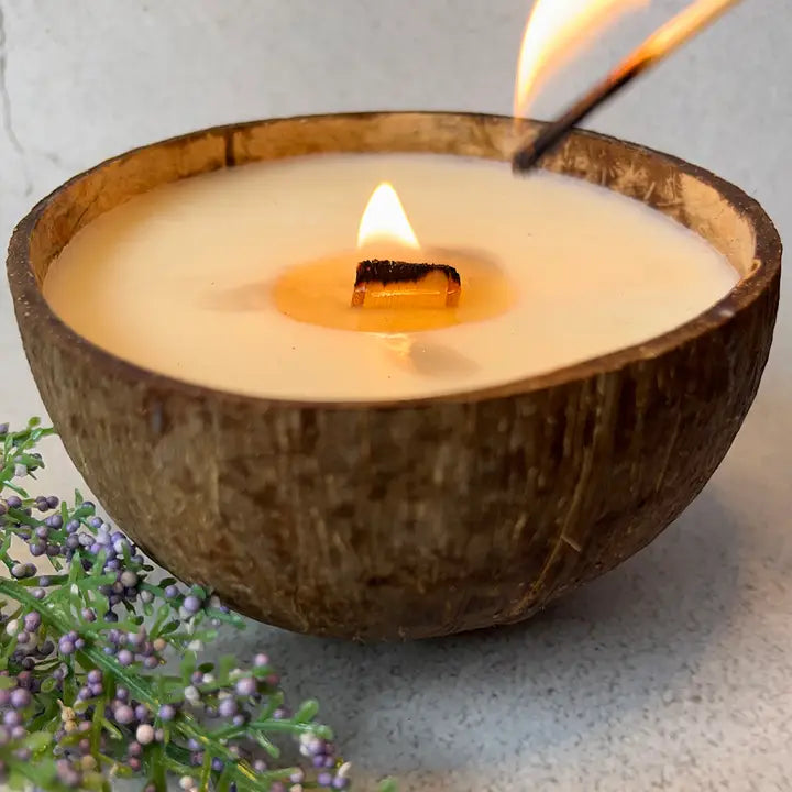 Coconut Shell Candle β Tropical Serenity & Relaxation ποΈβ¨