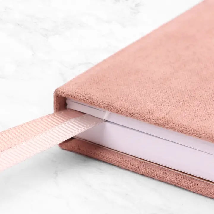 Embrace the elegance of mindfulness with this Mindful Journal 📝✨